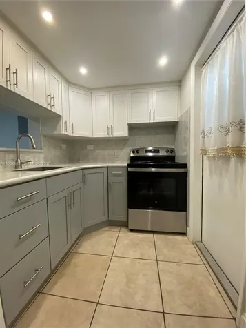 234 Antiquera Avenue Coral Gables FL 33134
