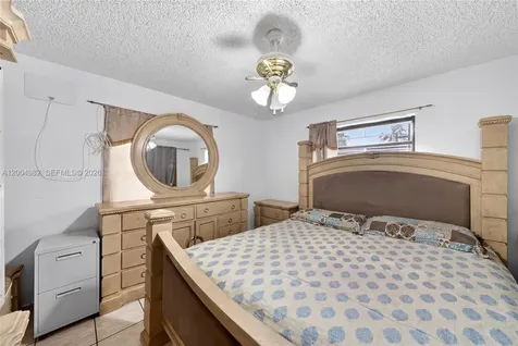 3061 NW 14th Street Miami FL 33125