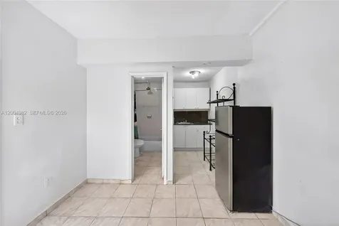 3061 NW 14th Street Miami FL 33125