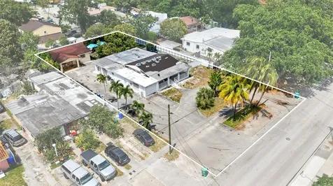 3061 NW 14th Street Miami FL 33125