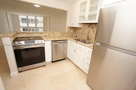 1228 West Avenue Miami Beach FL 33139