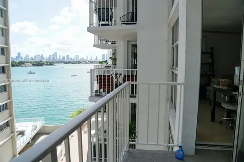1228 West Avenue Miami Beach FL 33139