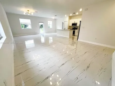 833 SE 26th Road Homestead FL 33035