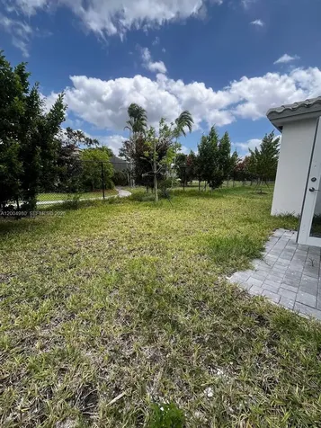 833 SE 26th Road Homestead FL 33035