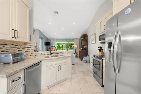 4108 Pine Ridge Lane Weston FL 33331