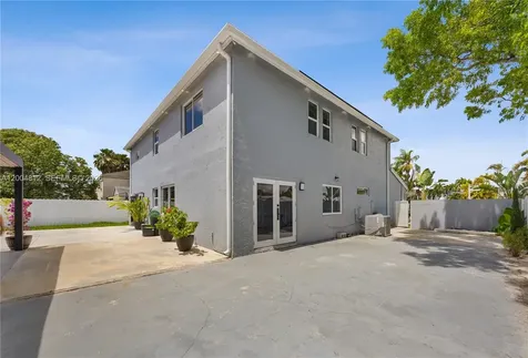 14446 SW 95th Terrace Miami FL 33186