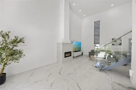 14446 SW 95th Terrace Miami FL 33186
