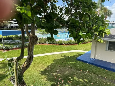 7424 SW 82nd Street Miami FL 33143