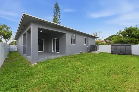 5628 Flagler Street Hollywood FL 33023