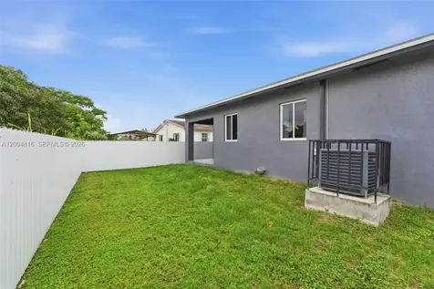 5628 Flagler Street Hollywood FL 33023