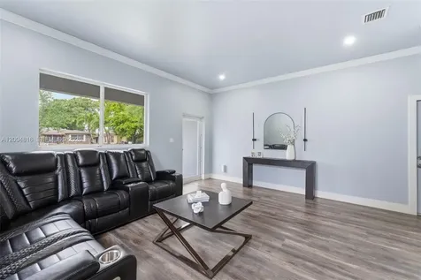 5628 Flagler Street Hollywood FL 33023