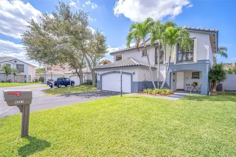 6221 Manchester Lane Davie FL 33331