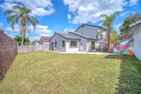 6221 Manchester Lane Davie FL 33331