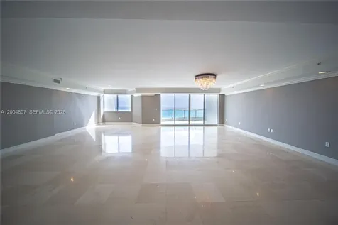 20201 E Country Club Drive Aventura FL 33180