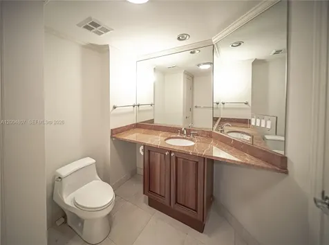 20201 E Country Club Drive Aventura FL 33180