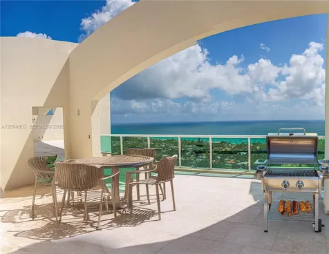 20201 E Country Club Drive Aventura FL 33180