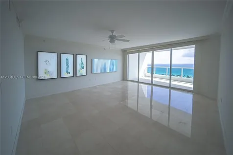 20201 E Country Club Drive Aventura FL 33180