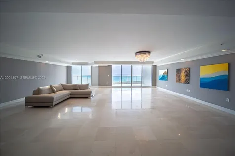 20201 E Country Club Drive Aventura FL 33180