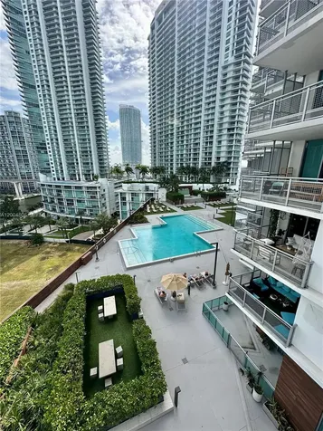 Miami FL 33130