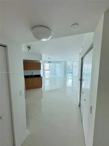 Miami FL 33130