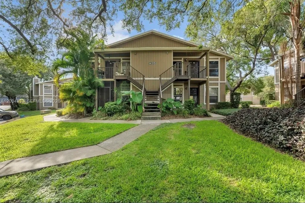 14315 Hanging Moss Circle Tampa FL 33613