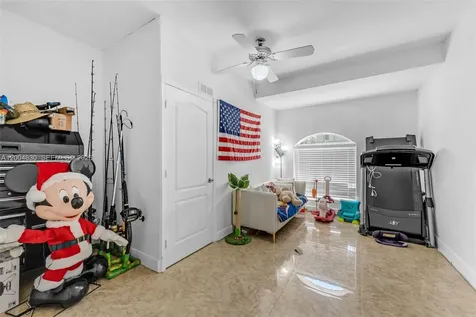 13891 SW 39th Terrace Miami FL 33175