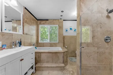 13891 SW 39th Terrace Miami FL 33175