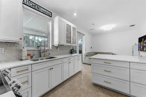 13891 SW 39th Terrace Miami FL 33175