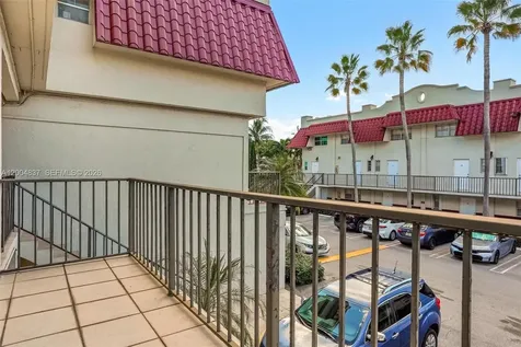 8650 SW 67th Avenue Pinecrest FL 33156