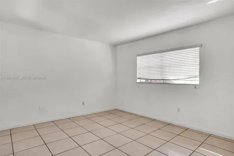 8650 SW 67th Avenue Pinecrest FL 33156