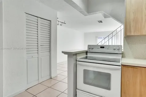 8650 SW 67th Avenue Pinecrest FL 33156