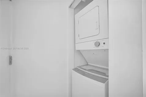 1560 Meridian Avenue Miami Beach FL 33139