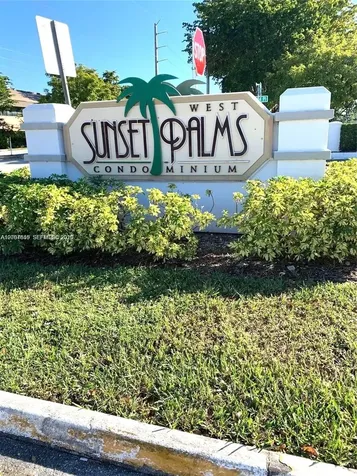 7256 SW 94 Place Miami FL 33173