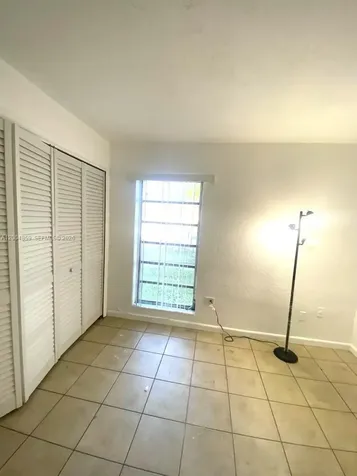 7256 SW 94 Place Miami FL 33173