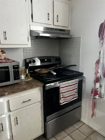 8103 Camino Real Miami FL 33143