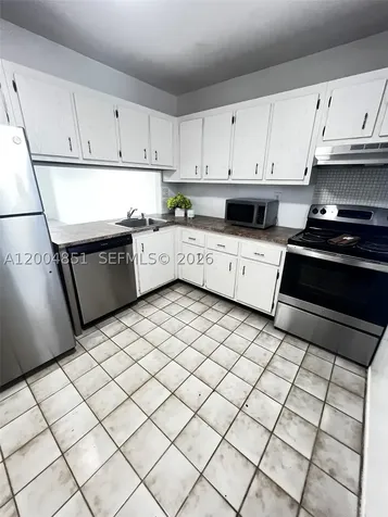 8103 Camino Real Miami FL 33143