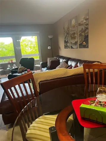 8103 Camino Real Miami FL 33143
