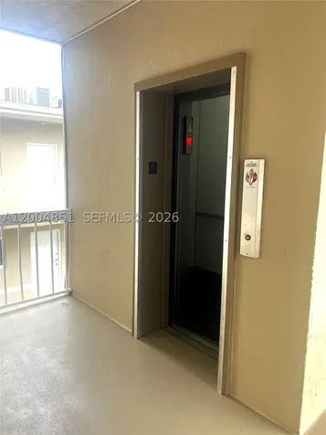8103 Camino Real Miami FL 33143