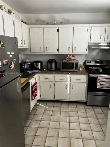 8103 Camino Real Miami FL 33143