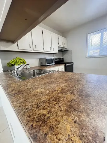8103 Camino Real Miami FL 33143
