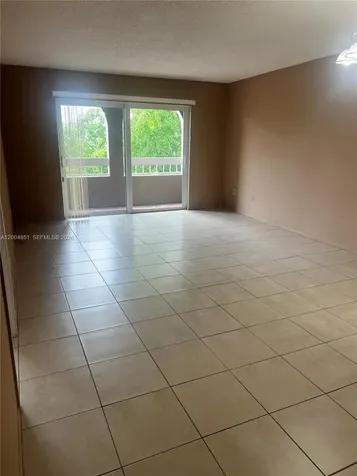 8103 Camino Real Miami FL 33143