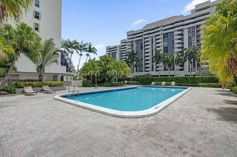 625 Biltmore Way Coral Gables FL 33134