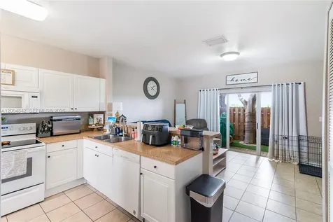 1420 NE 33rd Avenue Homestead FL 33033
