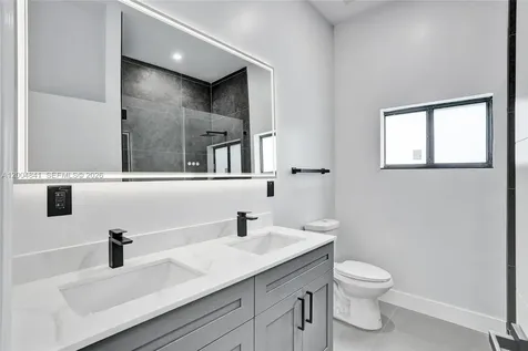 1913 SW 97th Avenue Miramar FL 33025