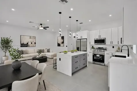 1913 SW 97th Avenue Miramar FL 33025