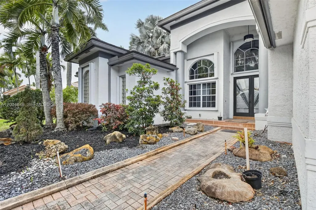 10161 N Lake Vista Circle Davie FL 33328