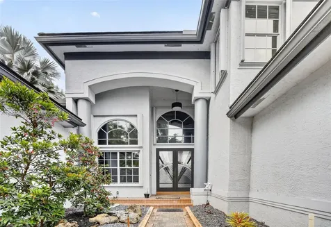 10161 N Lake Vista Circle Davie FL 33328