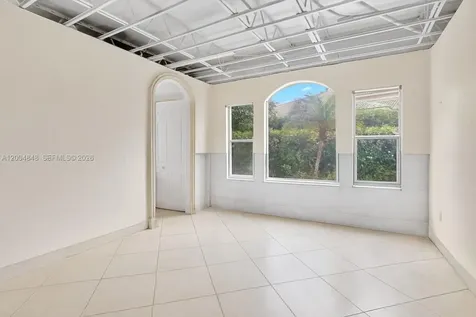 10161 N Lake Vista Circle Davie FL 33328