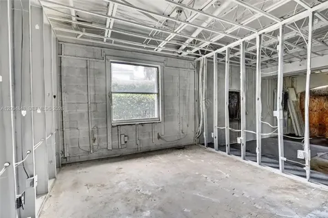 10161 N Lake Vista Circle Davie FL 33328