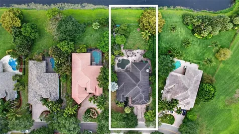 10161 N Lake Vista Circle Davie FL 33328